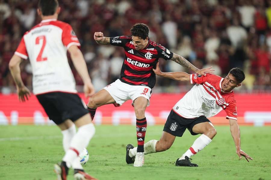 Nhận định soi kèo Mirassol vs Internacional lúc 06h00 ngày 16/10/2025